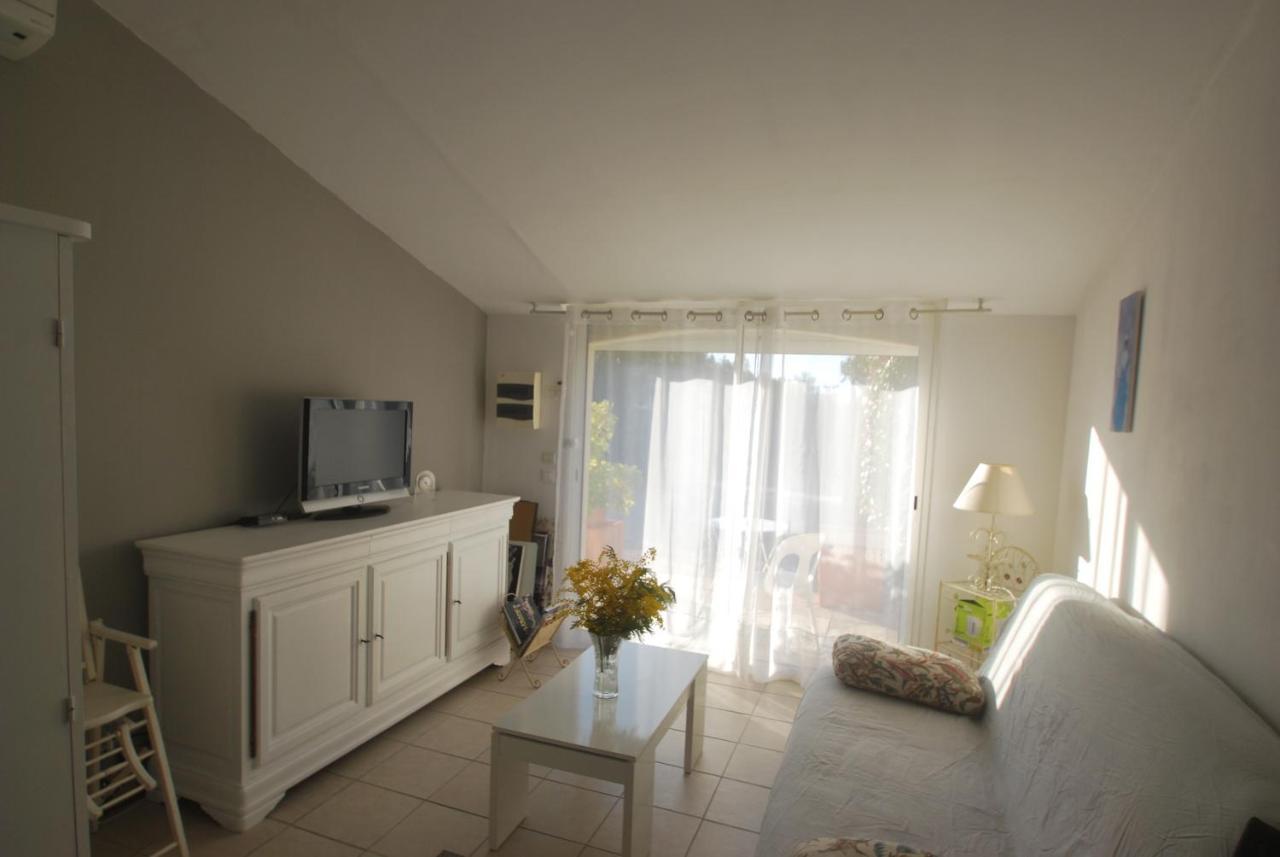 Studio Les Olivades Villa Arles Exterior photo